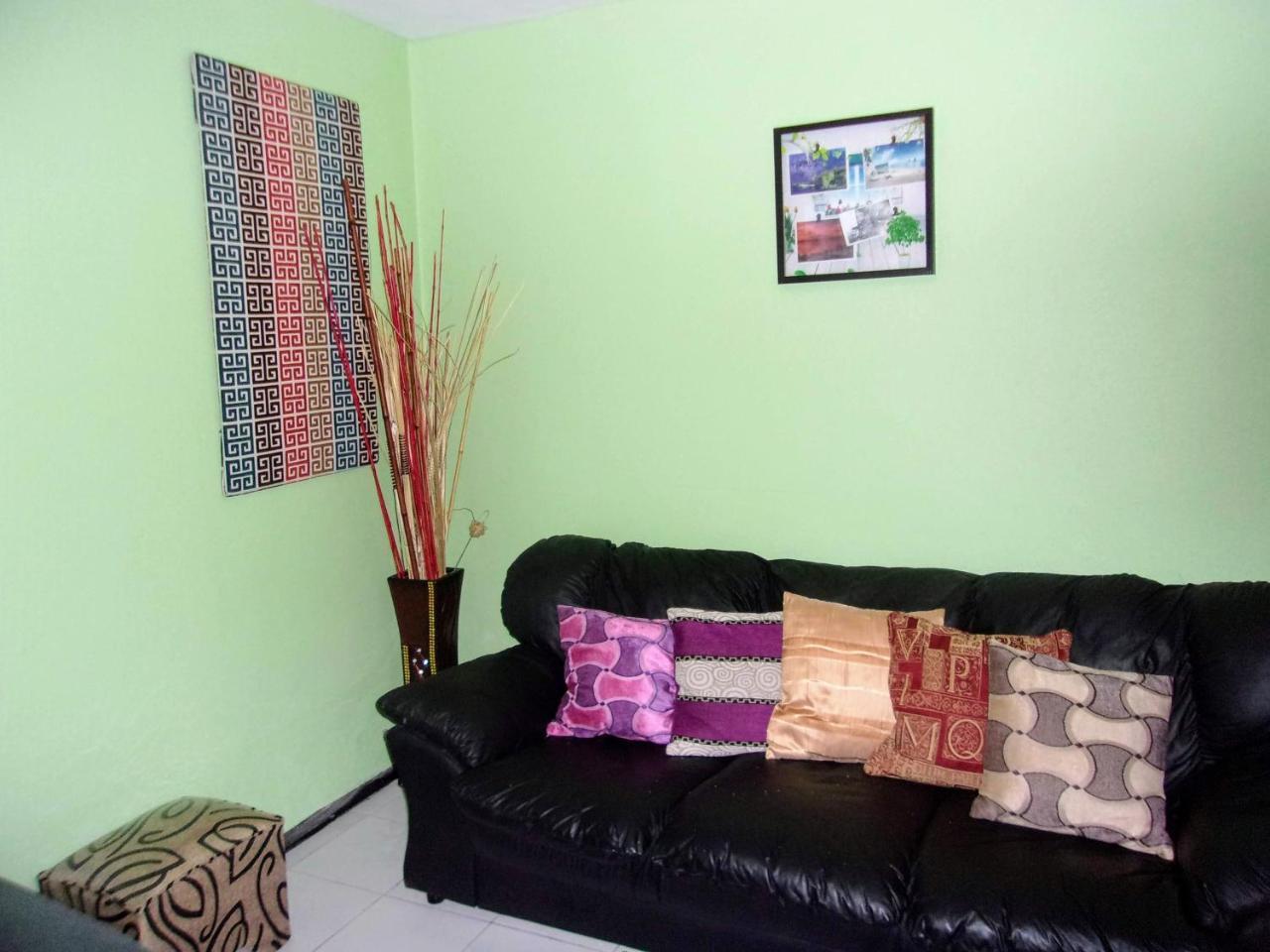 Central Oaklands Kingston Apt Exterior photo